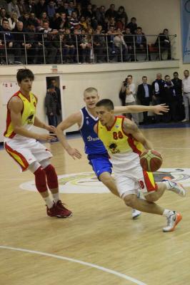 Премьера БК «Рязань» во Дворце детского творчества собрала зрительский аншлаг